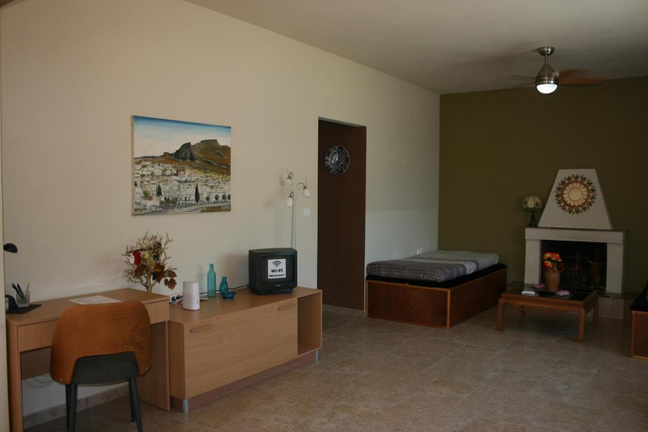 Kiki Stegna Apartment
