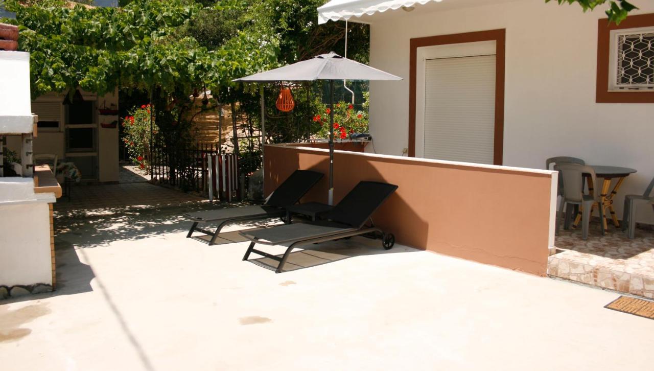 Kiki Stegna Apartment